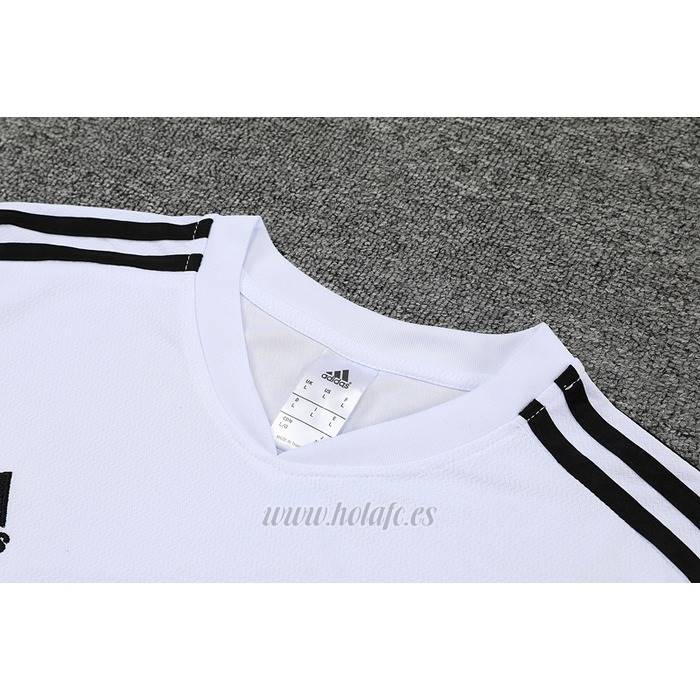 Chandal del Real Madrid Manga Corta 2022-2023 Blanco y Purpura - Pantalon Corto